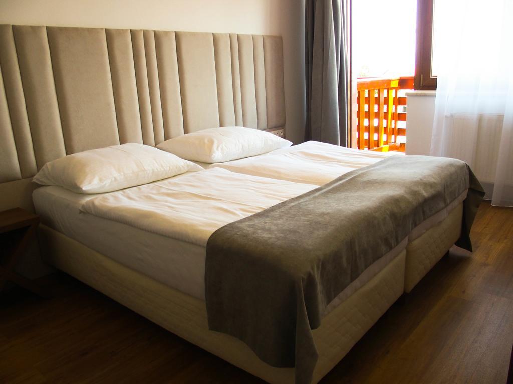 Hotel Victoria Мартін Екстер'єр фото