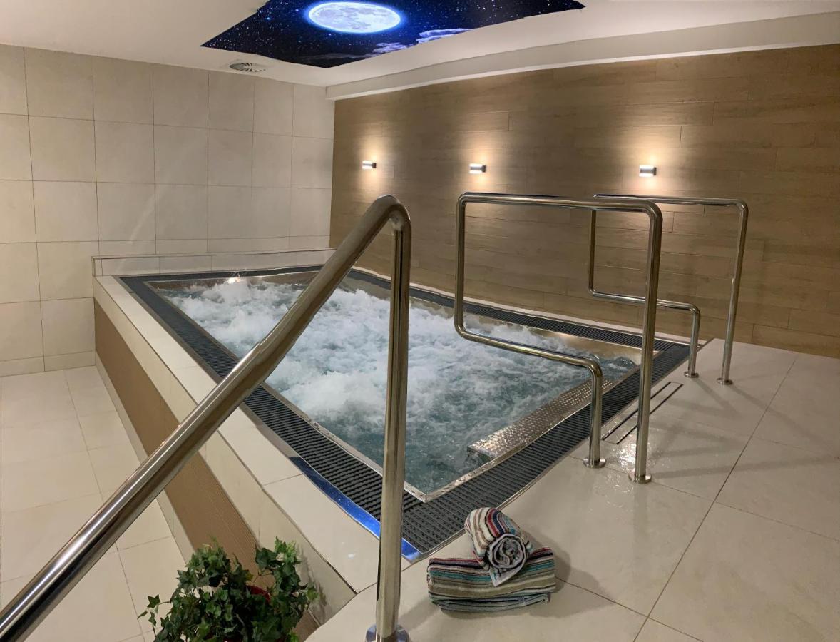 Hotel Victoria Мартін Екстер'єр фото